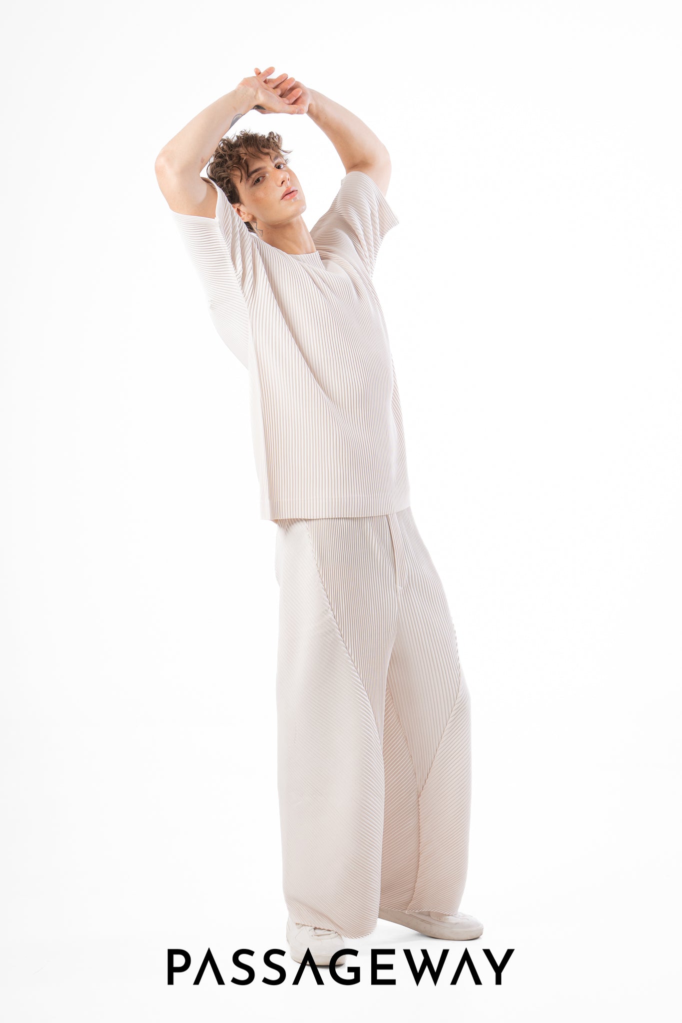 Pleated Wide-Leg Trousers