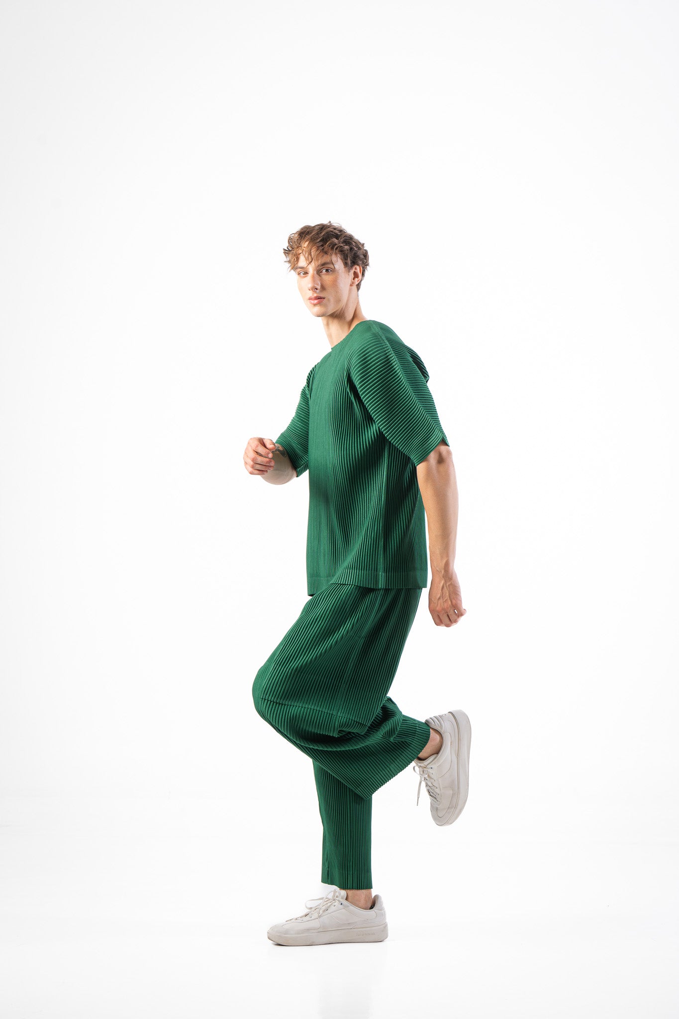 Pleated Cargo Trousers