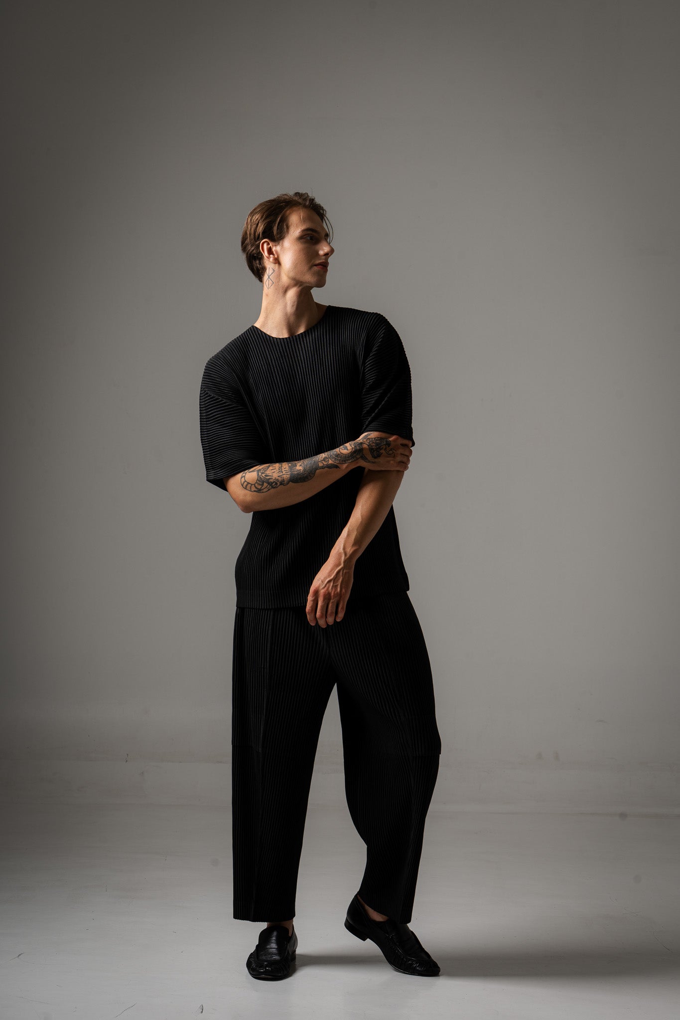 Pleated Cargo Trousers