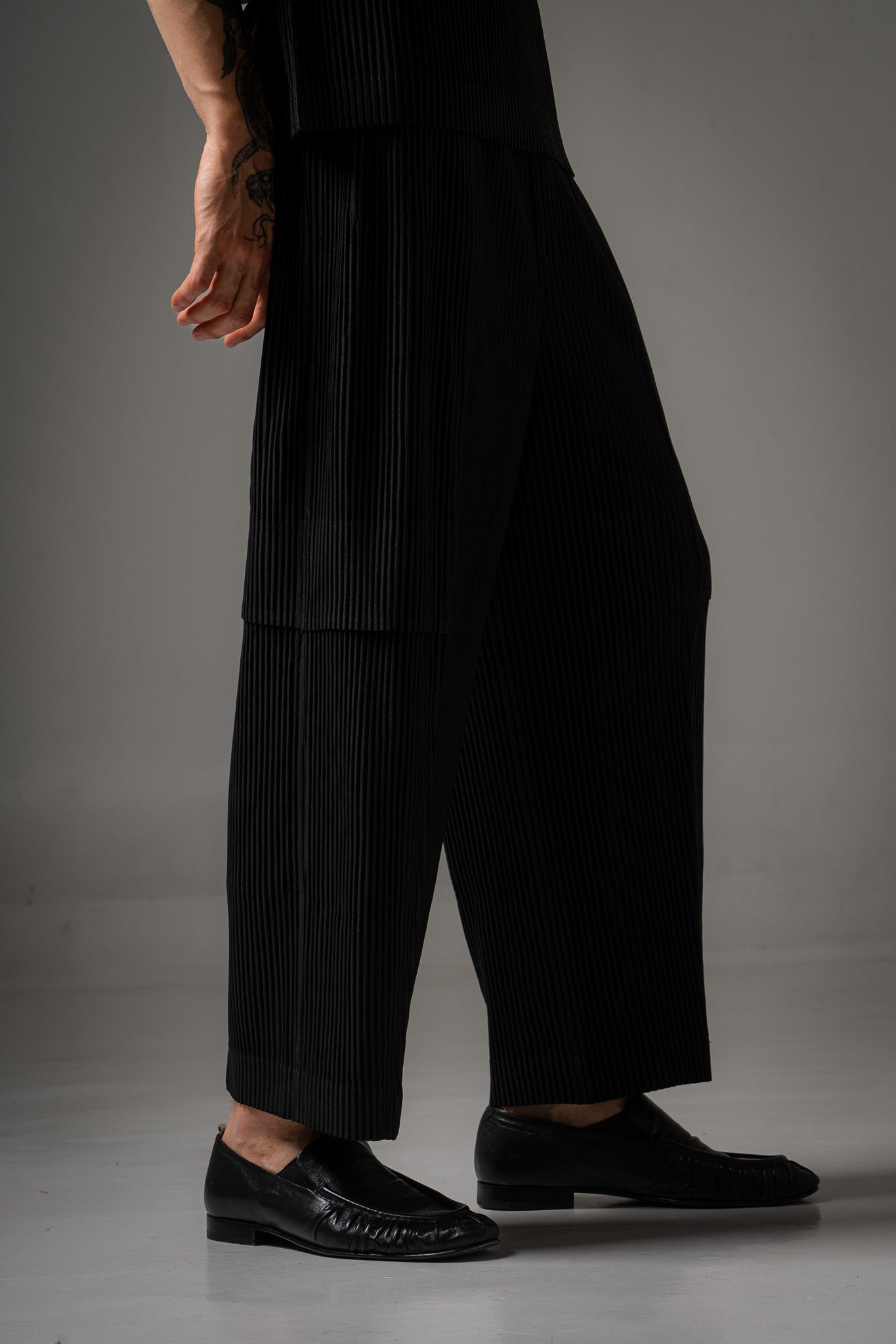 Pleated Cargo Trousers