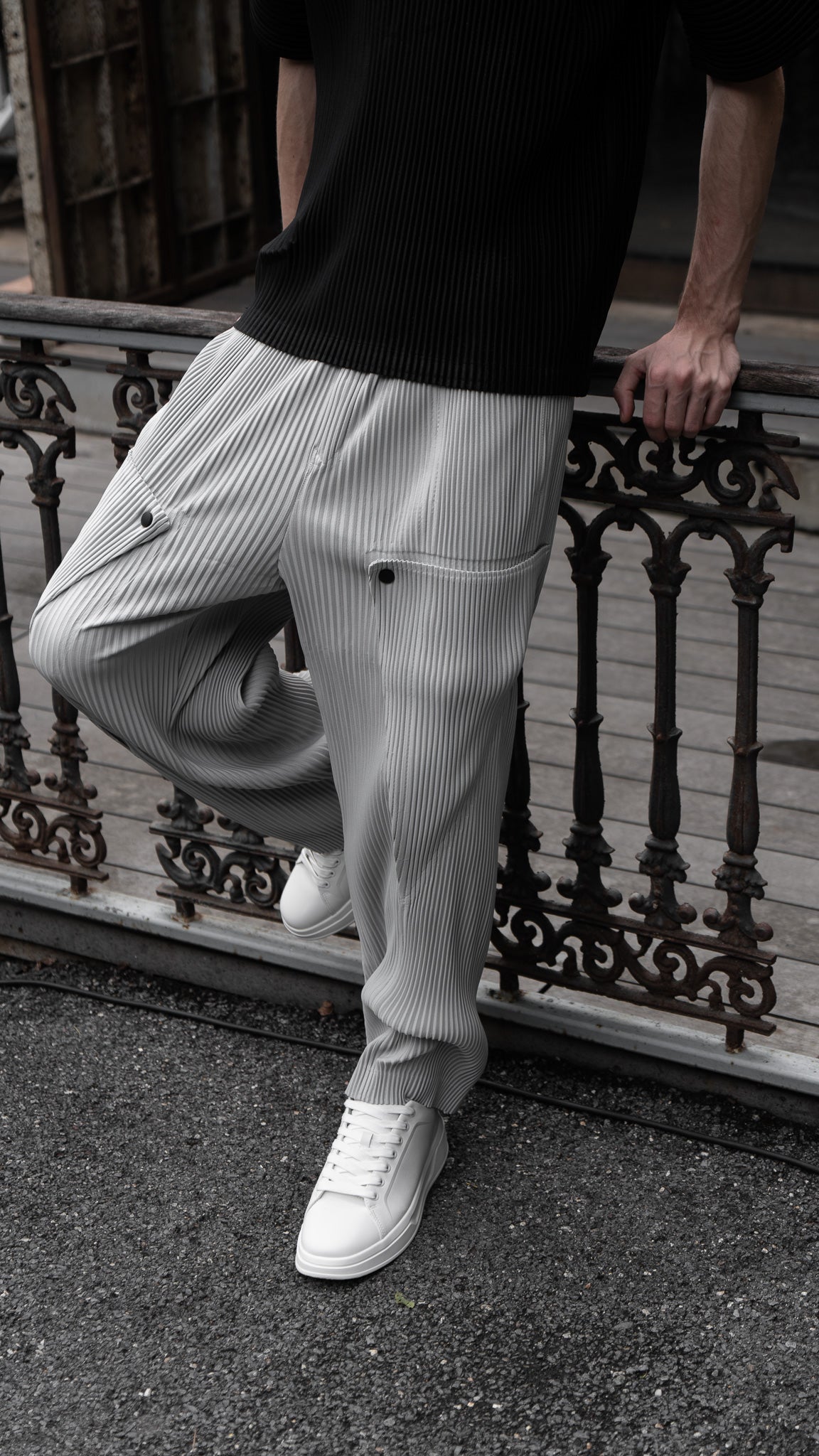 Pleated Button Trousers